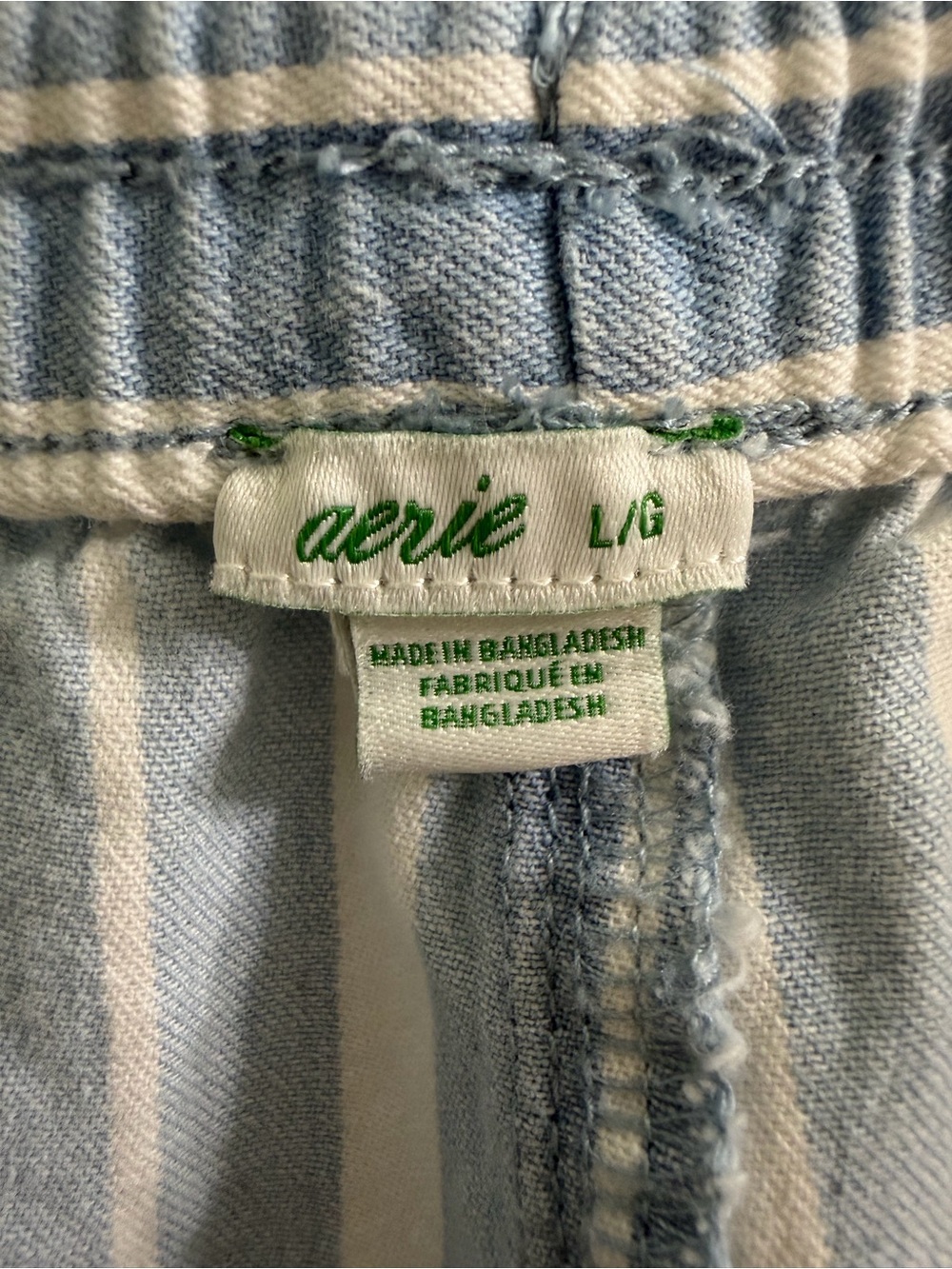 aerie Blue & White Striped Chambray Drawstring Beach Shorts L Coastal Casual - Picture 2 of 7